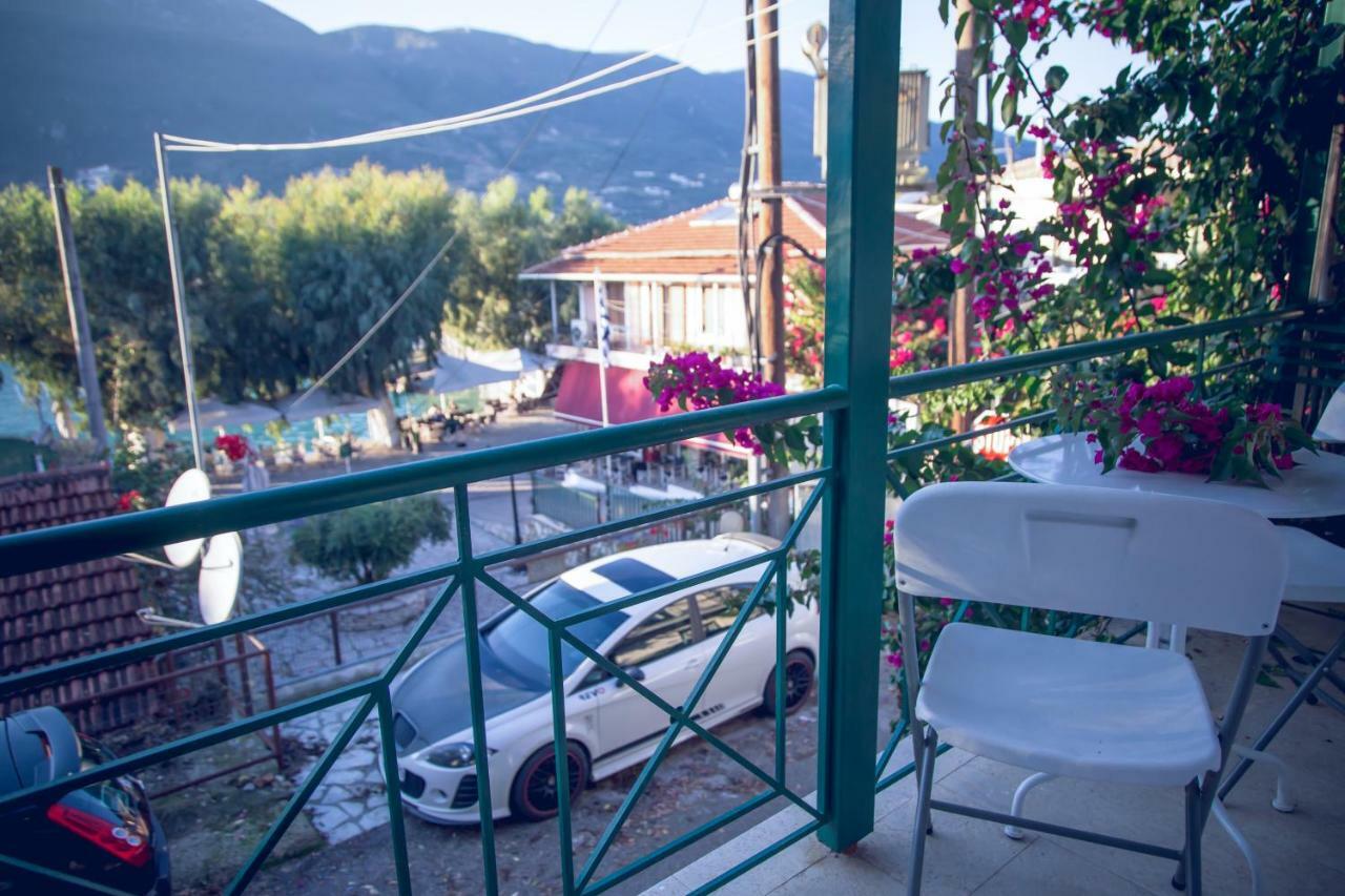 Traditional House In The Centre Of Vasiliki Екстериор снимка